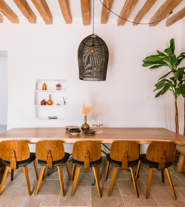 Resa Estates finca sale koop ibiza Jorge dining.jpg